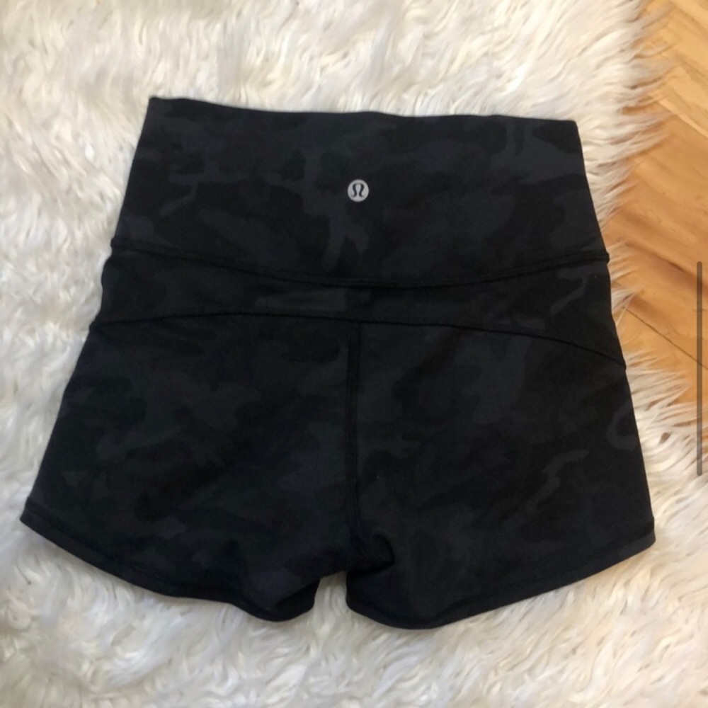Flashsale Lululemon In Movement Camo Short Everlux